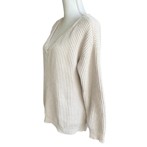 BB Dakota Cream V-Neck Sweater with Ribbed Texture knitted neutral minimalist - Picture 2 of 5